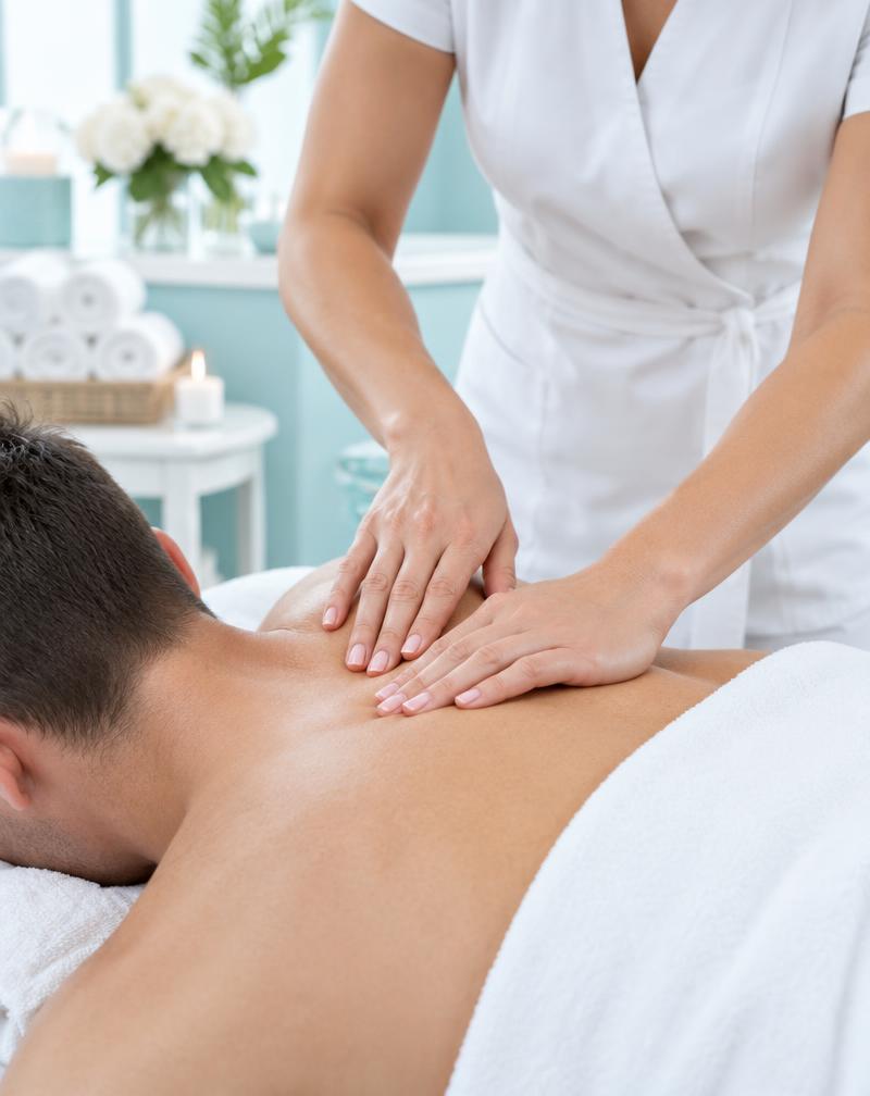 Boyun, Sırt ve Bel Masajı deneyimini yansıtan spa görseli